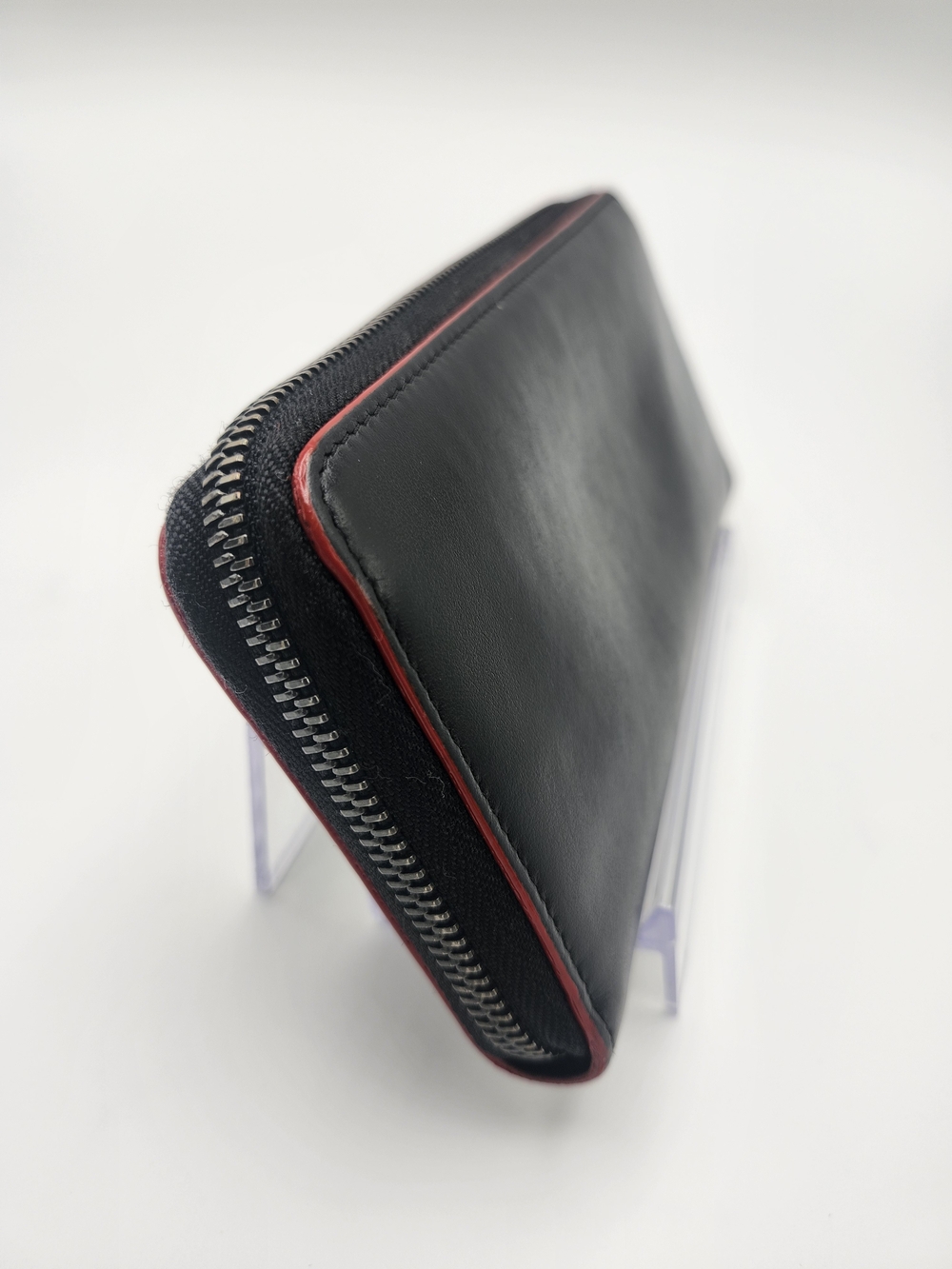 Authentic Preloved Christian Louboutin Black Leather Zip Wallet & Lipstk Bundle - Picture 4 of 16